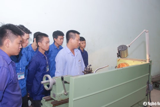 Nghệ An sẽ ban hành chỉ thị kết nối cung cầu lao động, phục vụ doanh nghiệp trên địa bàn