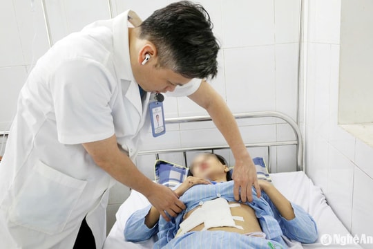 Bệnh viện HNĐK Nghệ An cứu sống bệnh nhân sốc mất máu do chấn thương bụng, vỡ gan