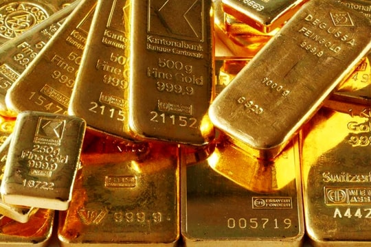 Giá vàng hôm nay 8/12/2024: Giá vàng thế giới giảm sâu, vàng trong nước đi ngang