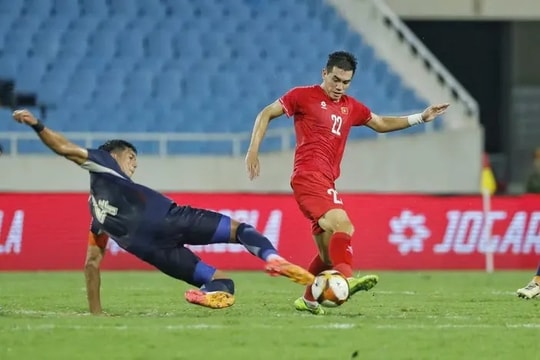 ASEAN Cup sẽ là giải đấu chính thức thuộc FIFA; MU gục ngã tại Old Trafford