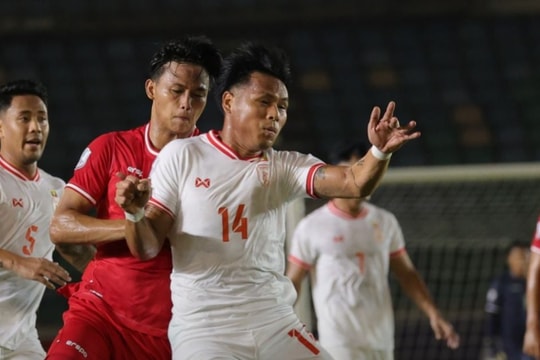 HLV Kim Sang-sik thắng trong lo âu; Indonesia thắng chật vật trước Myanmar