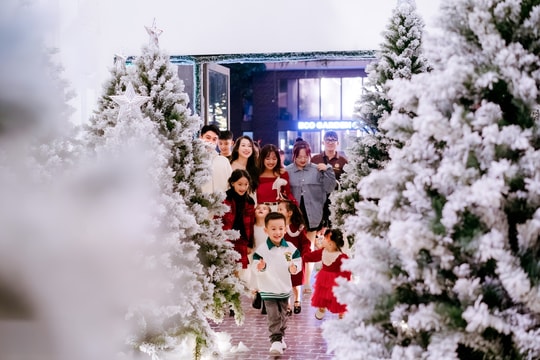 'Nhà của ông già Noel' bất ngờ xuất hiện tại khu đô thị của nhà sáng lập Ecopark