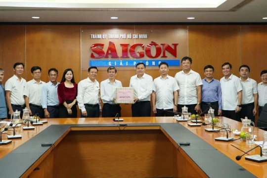Đoàn công tác báo chí - truyền thông tỉnh Nghệ An trao đổi nghiệp vụ với Báo Sài Gòn Giải Phóng