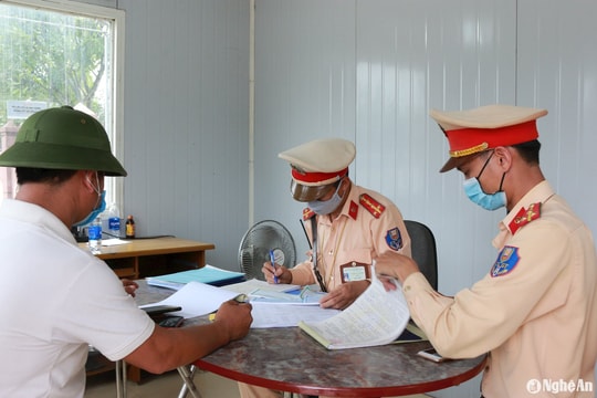 Tài xế sử dụng ma túy, không có Giấy phép lái xe bị xử phạt 46 triệu đồng