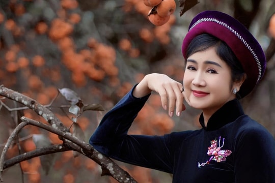 Nhan sắc đẹp ngỡ ngàng của NSND Thu Hà ở tuổi U60