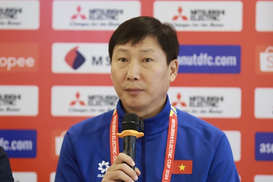 Huấn luyện viên Kim Sang-sik: 'Đội tuyển Việt Nam tự tin thắng Indonesia'