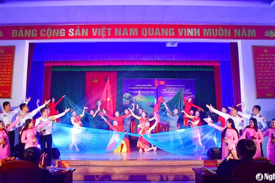 Giao lưu nghệ thuật ‘Việt - Lào cùng chung vận mệnh’