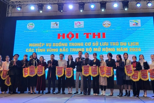 34 thí sinh tham gia Hội thi nghiệp vụ buồng trong cơ sở lưu trú du lịch các tỉnh Bắc Trung Bộ mở rộng năm 2024