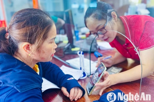 Không có chuyện quá tải cập nhật sinh trắc học tại các ngân hàng ở Nghệ An