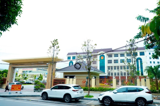 Chi tiết định hướng sắp xếp, tinh gọn tổ chức bộ máy cơ quan chuyên môn thuộc UBND cấp huyện tại Nghệ An