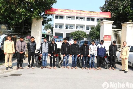 Công an thành phố Vinh xử lý nhóm thanh, thiếu niên gây rối trật tự công cộng