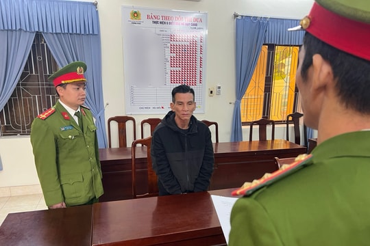 Thuê 2 ô tô trị giá hơn 2 tỷ mang đi thế chấp vay tiền rồi bỏ trốn