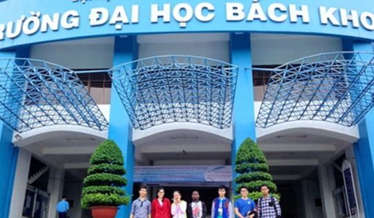 Nhiều trường đại học phát thông báo nóng liên quan thư mời lạ