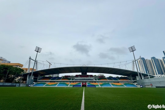 Người hâm mộ Việt Nam tại Singapore 'gian nan' mua vé cổ vũ thầy trò HLV Kim Sang-sik