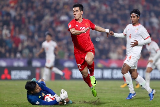 HLV Singapore tuyên bố hạ gục Việt Nam tại bán kết AFF Cup