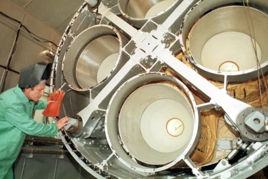 Báo Anh: Ukraine phát triển tên lửa có khả năng vươn tới Moskva