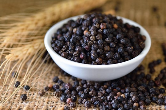 Giá tiêu hôm nay 28/12/2024: Tiếp tục tăng, hồ tiêu xuất khẩu lập kỷ lục