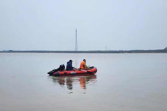 Bi kịch của cô gái vừa nhảy cầu Bến Thủy tự tử