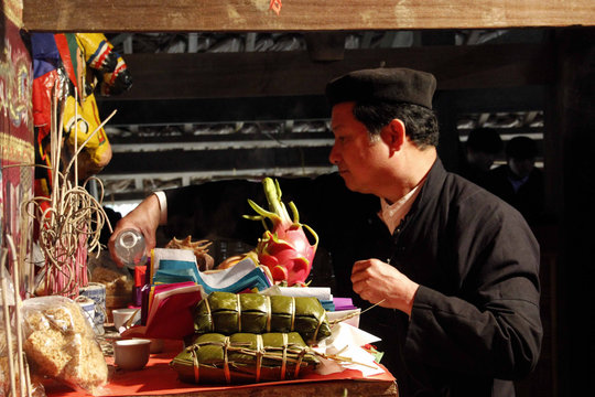 Văn khấn mùng 1 tháng 12 âm lịch
