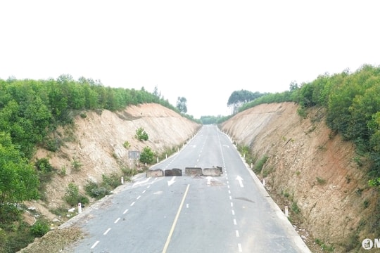 Sau 8 năm, cụm công nghiệp tại huyện Quỳnh Lưu chỉ mới làm xong con đường