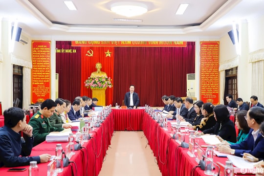 Ban Thường vụ Tỉnh ủy Nghệ An điều chỉnh, bổ sung việc chuẩn bị Báo cáo chính trị và văn kiện Đại hội