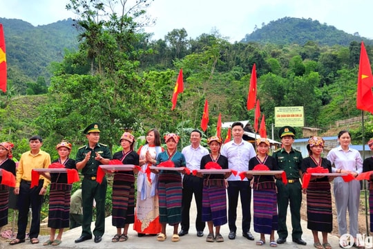 Yên dân, ấm bản nơi biên giới