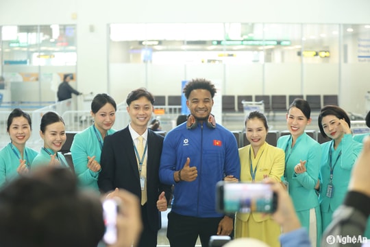 Tuyển Việt Nam lên đường sang Thái Lan thi đấu trận chung kết ASEAN Cup