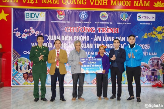 Sôi nổi chương trình 'Xuân Biên phòng - ấm lòng dân bản'