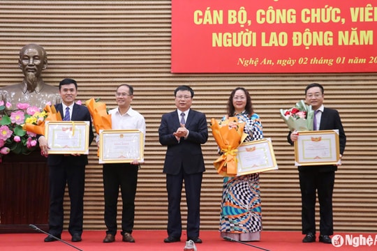 Văn phòng UBND tỉnh tổng kết công tác xây dựng Đảng và Hội nghị cán bộ, công chức, viên chức, người lao động