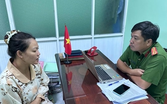 Khởi tố người phụ nữ đánh gãy xương mũi nhân viên gác chắn tàu