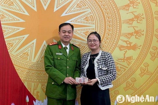 Bất ngờ nhận lại tiền sau 2 năm chuyển nhầm