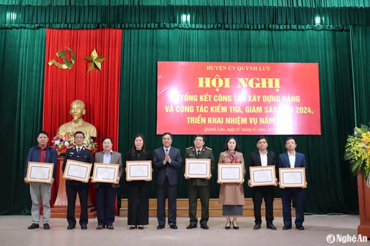 Chủ tịch Ủy ban MTTQ tỉnh Nghệ An dự tổng kết công tác xây dựng Đảng Huyện ủy Quỳnh Lưu