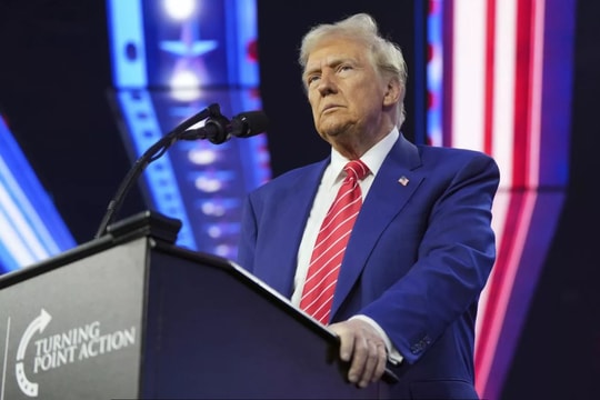 Ông Trump thề sẽ làm cho Greenland 'vĩ đại trở lại'