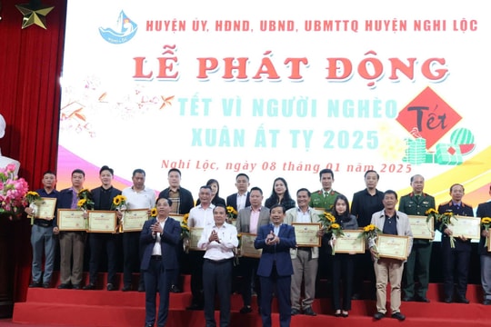 Huyện Nghi Lộc tiếp nhận 6,8 tỷ đồng ủng hộ Tết Vì người nghèo Xuân Ất Tỵ