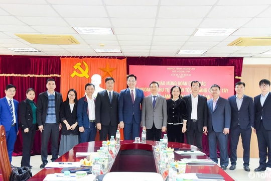 Đoàn công tác Sở Ngoại vụ Khu tự trị dân tộc Choang Quảng Tây (Trung Quốc) thăm và làm việc tại Nghệ An