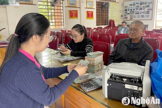 Sau đối thoại, người dân tại thị trấn huyện Hưng Nguyên đã đồng ý nhận tiền bồi thường, giải phóng mặt bằng