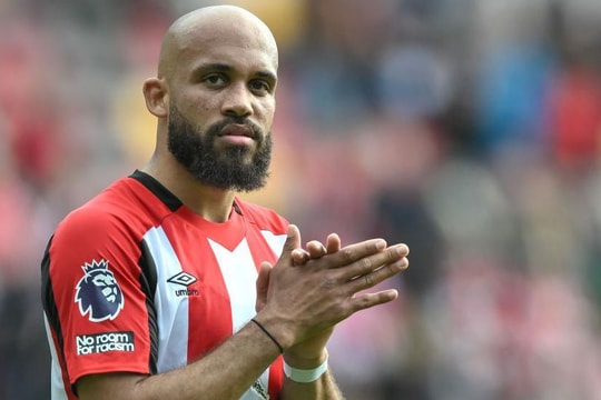 Arsenal ráo riết tìm người thay thế Saka