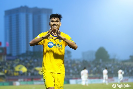 Phạm Xuân Mạnh - 'Người không phổi' mới ở Đội tuyển Việt Nam