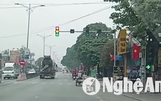Đèn tín hiệu giao thông bị lỗi tại nhiều nút giao trọng điểm trên địa bàn Nghệ An
