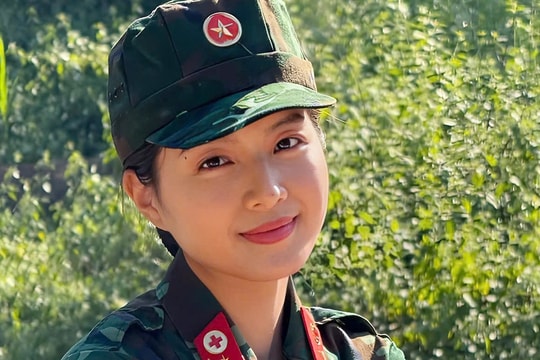 Vẻ xinh đẹp nữ tính của Trung uý Mộc Miên trong 'Không thời gian'