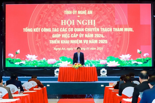 Thường trực Tỉnh ủy Nghệ An tổ chức tổng kết công tác các cơ quan tham mưu, giúp việc cấp ủy năm 2024