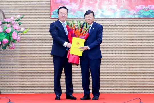 Công bố quyết định của Thủ tướng Chính phủ phê chuẩn Chủ tịch UBND tỉnh Nghệ An