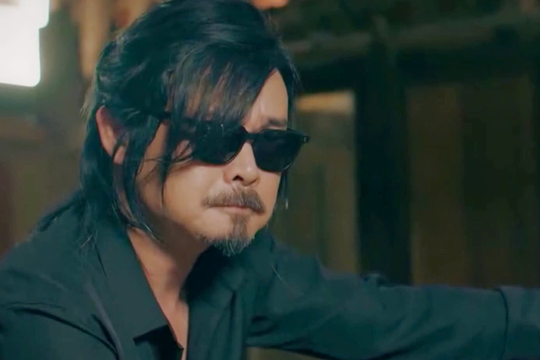 ‘Ông trùm’ trong 'Độc đạo' nhận giải Nam diễn viên truyền hình nổi bật 2024