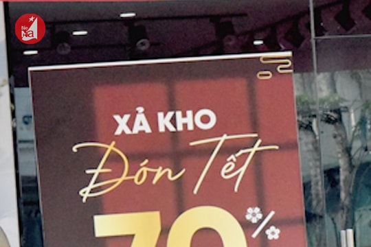 Cửa hàng thời trang ở Nghệ An đồng loạt hạ giá