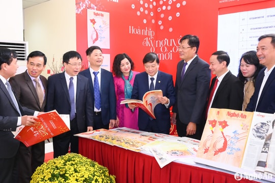 Khai mạc Hội Báo Xuân Ất Tỵ tỉnh Nghệ An 2025