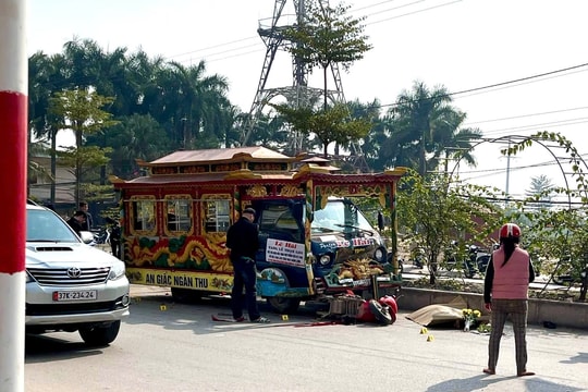 Xe tang lễ gây tai nạn chết người ở huyện Đô Lương