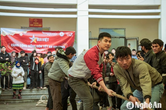 ‏HEINEKEN Việt Nam cùng Bia Việt mang Tết đậm chất Việt đến với người dân khó khăn trên cả nước‏