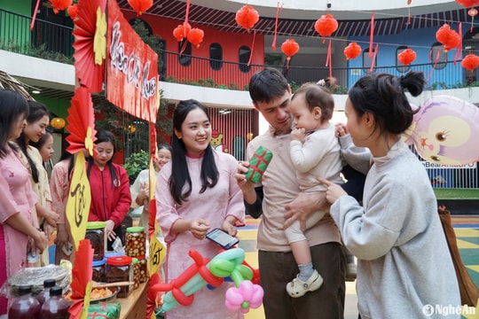 Rộn ràng không khí đón Xuân tại các trường học ở thành phố Vinh