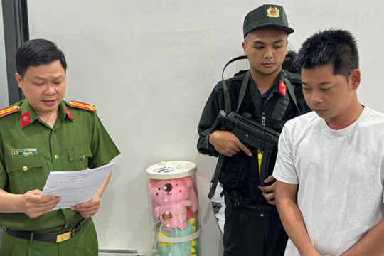 Phá đường dây cá độ bóng đá 1.200 tỷ của đại ca giang hồ Hiếu ‘dế’