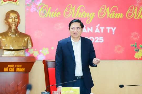 Thường trực HĐND tỉnh Nghệ An tổ chức phiên họp thường kỳ tháng 1/2025